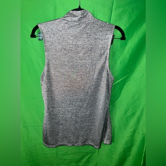 Express Top size Large - Picture 2 of 5